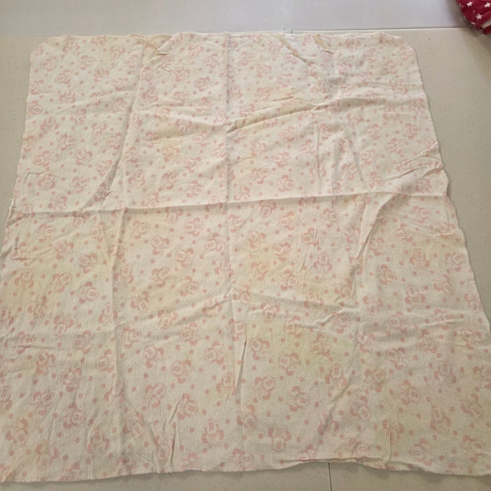 Disney Minnie Mouse Pink Polka Dot Flannel Baby Receiving Blanket 26x28